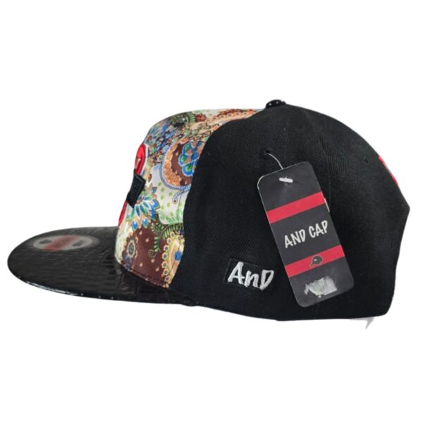 Gorra Snapback Visera Plana 23