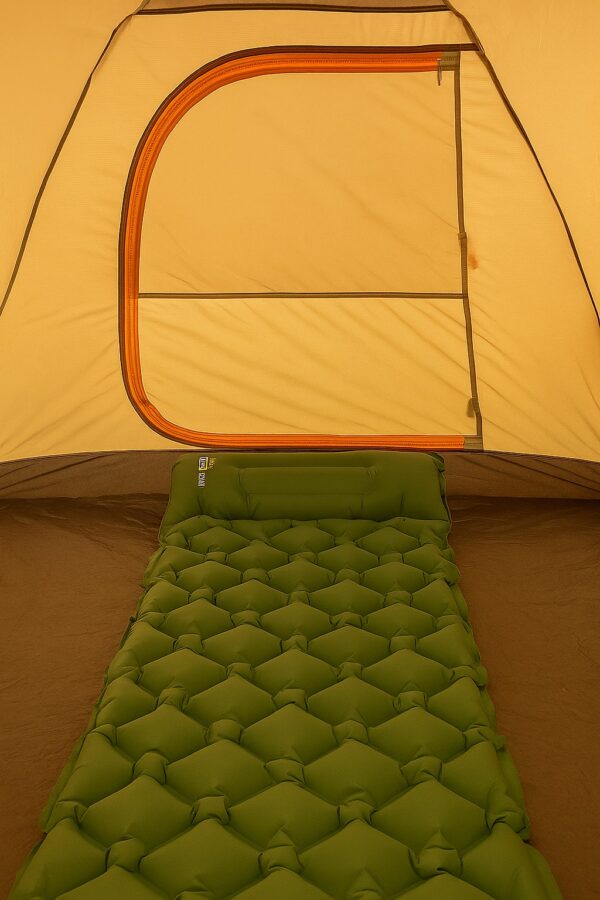 COLCHONETA ULTRALIVIAVA CON ALMOHADA 530 GRS (AIS-M-3)