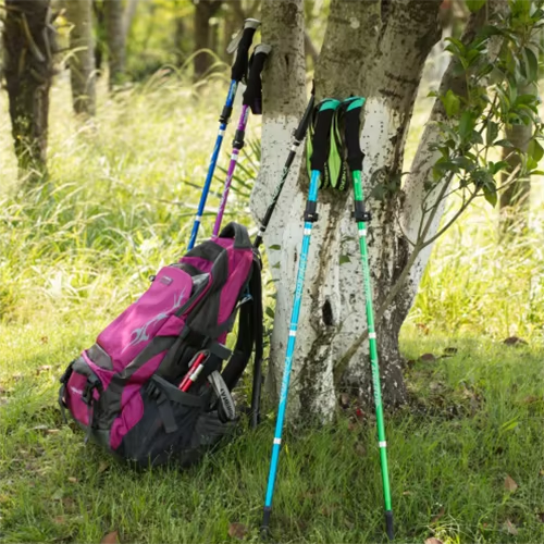 Bastón de trekkig aluminoo 4 tramos liviano compact0 130cm (BTX-2-5)